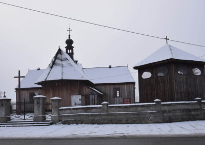 Kościół drewniany w Mąkolicach